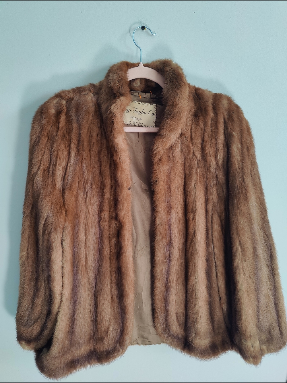 Vintage Ivey-Taylor Co. Real fur cape